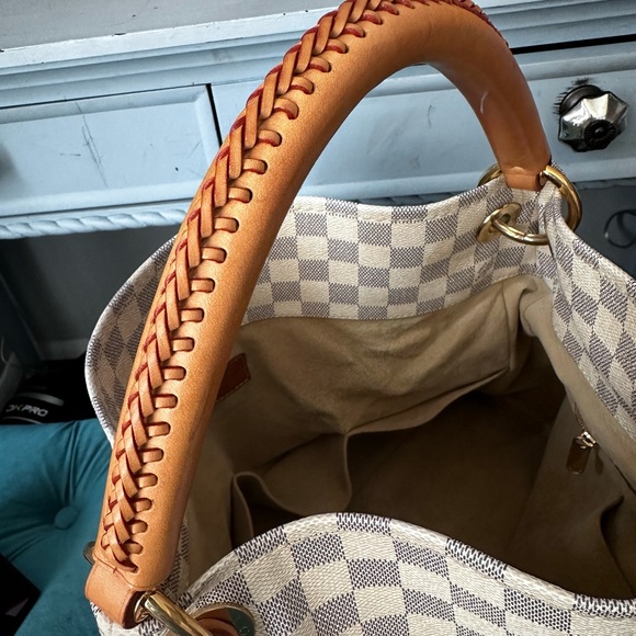Authentic Louis Vuitton Damier Artsy Azur MM - Picture 9 of 12